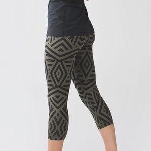 Lululemon Wunder Under Crop